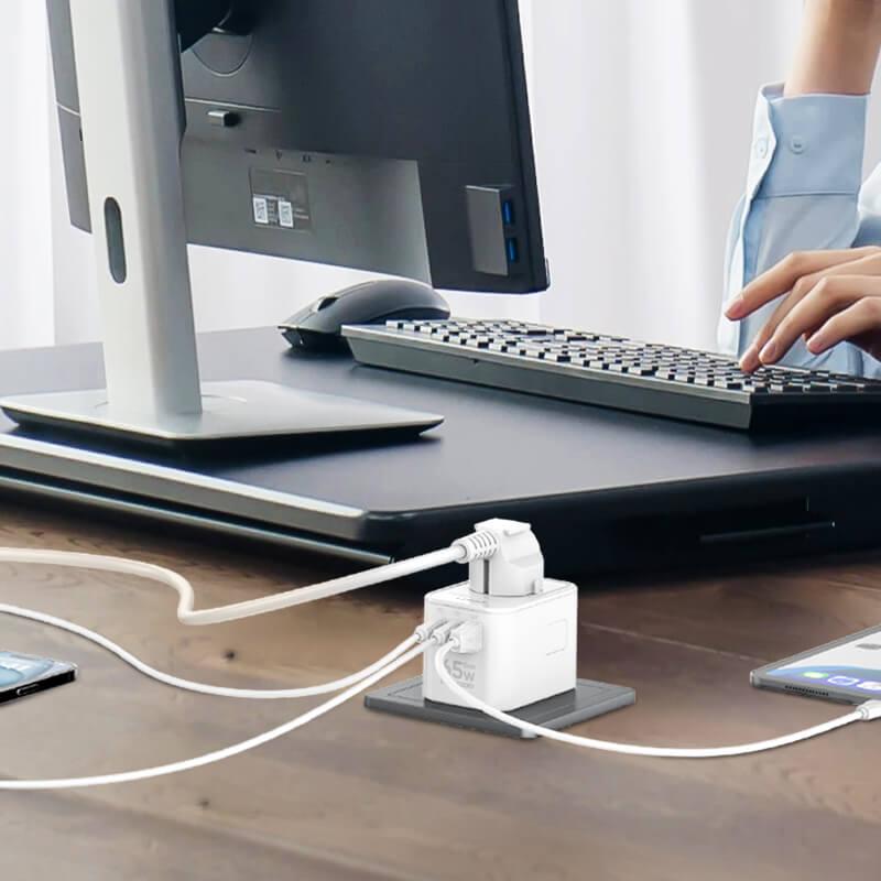 LDNIO_Z8_3_USB_Ports_45W_GaN_Travel_Adapter_-i4.jpg