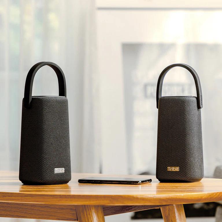 2_SPEAKERS.jpg
